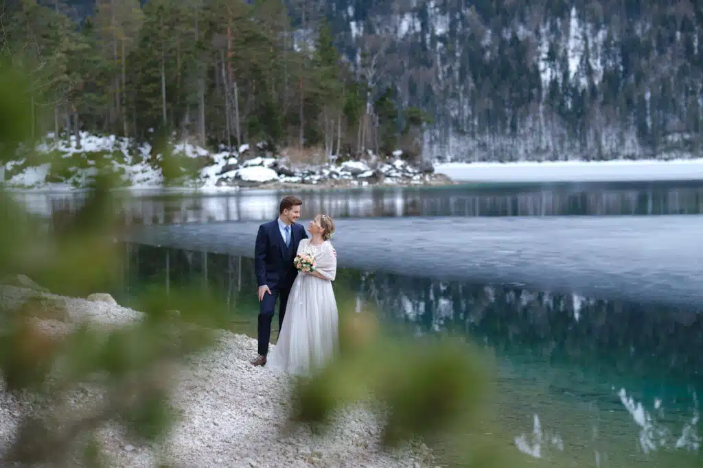 After Wedding Shooting am Eibsee mit Christina & Florian - Schlerege Fotografie